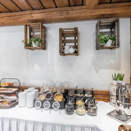 Select Hotel 4*