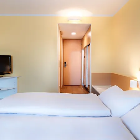 Select Hotel 4*