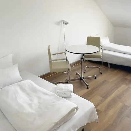 Hotel Garner Sued By Ihg