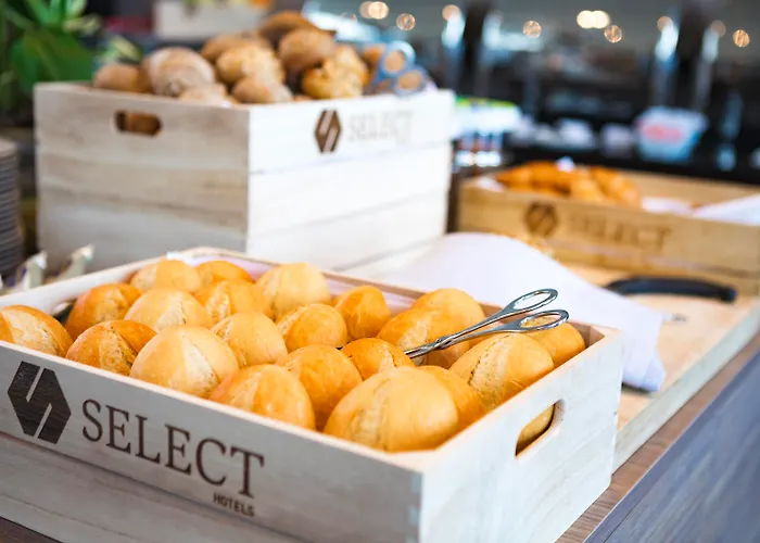 Hotel Garner Sued By Ihg