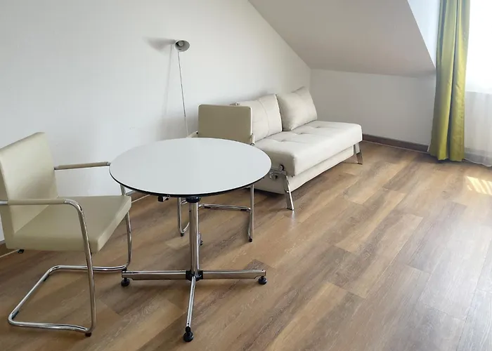 Garner Sued By Ihg 4*