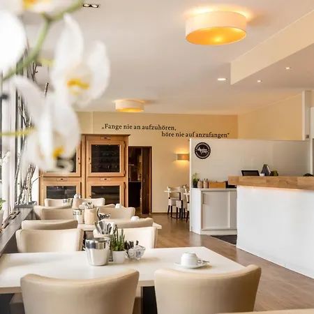 Garner Sud By Ihg Erlangen