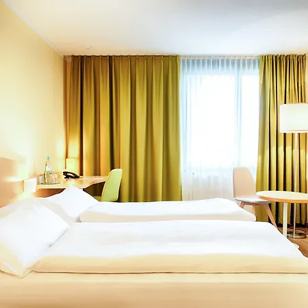 Garner Sued By Ihg 4* إرلانجن