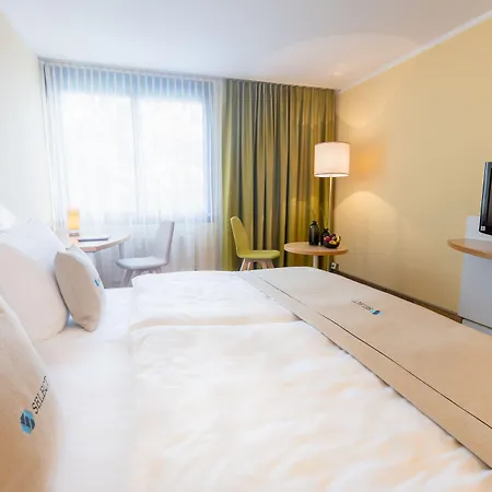 Szálloda Garner Sued By Ihg