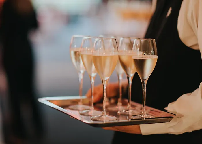 Garner Sued By Ihg Szálloda